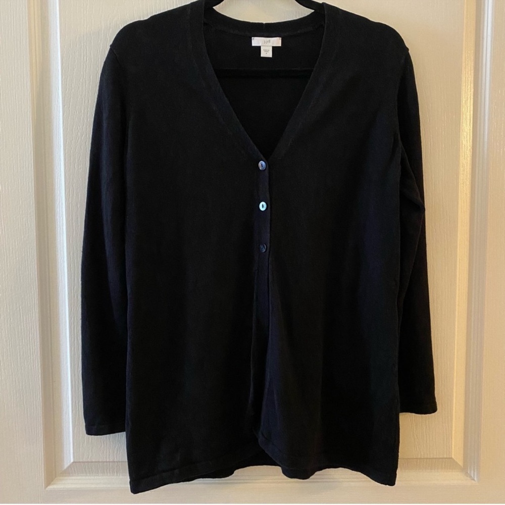 J. JILL Linen-Blend V-Neck 3-Button Down Long Sleeve Cardigan in Black